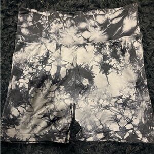 Amazon Tie-Dye Scrunch Booty Shorts | Gray & Black